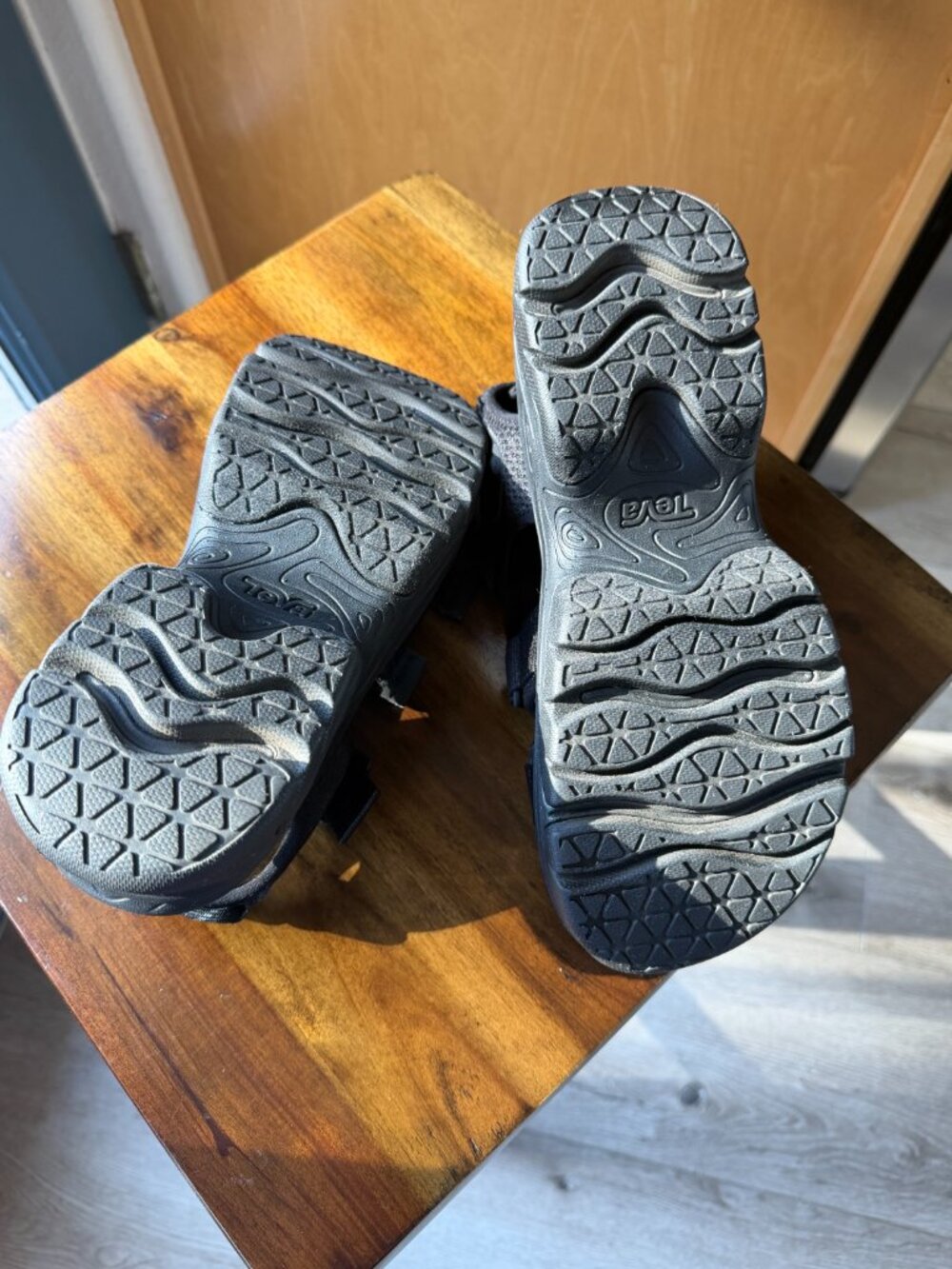 Teva Hurricane Ampsole Gaila Sandals - Women's Size 8 - Black - Like New - Picture 4 of 7